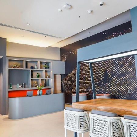 Go Hotels Plus Naga Luaran gambar