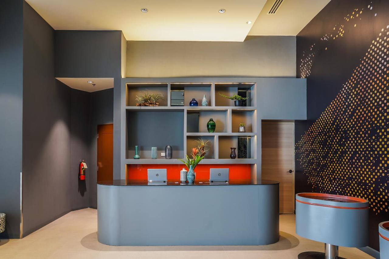 Go Hotels Plus Naga Luaran gambar
